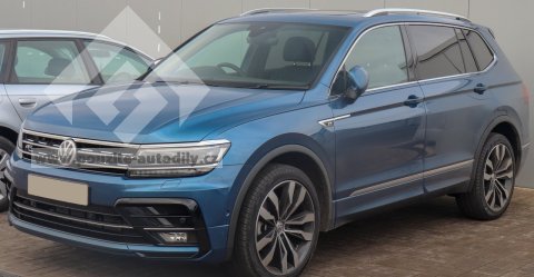 5NA853655B Maska + 2K5853600 Znak VW, originál VW Tiguan 5N 16-20