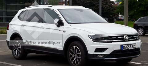 5NA853655B Maska + 2K5853600 Znak VW, originál VW Tiguan 5N 16-20